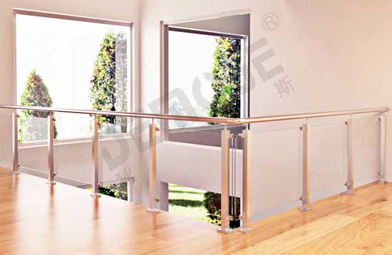 護(hù)欄欄桿定制什么廠(chǎng)家的設(shè)計(jì)更多樣化