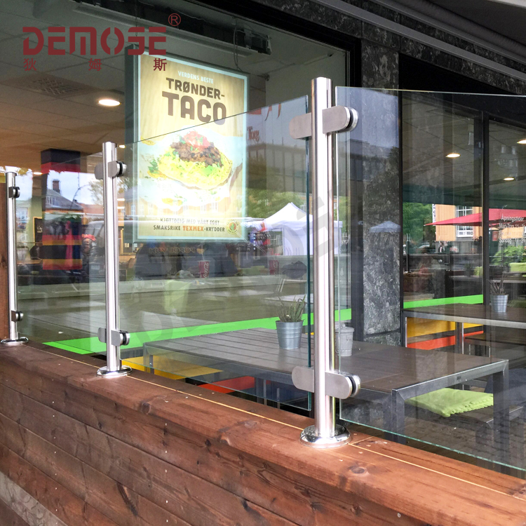 挪威商場不銹鋼玻璃護(hù)欄工程案例