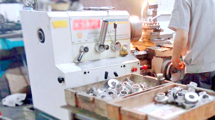 不銹鋼樓梯護(hù)欄生產(chǎn)加工