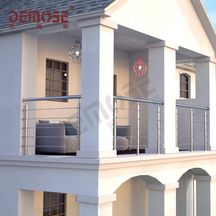 高層陽臺護欄用什么材料好？各種材料及其優(yōu)缺點分析