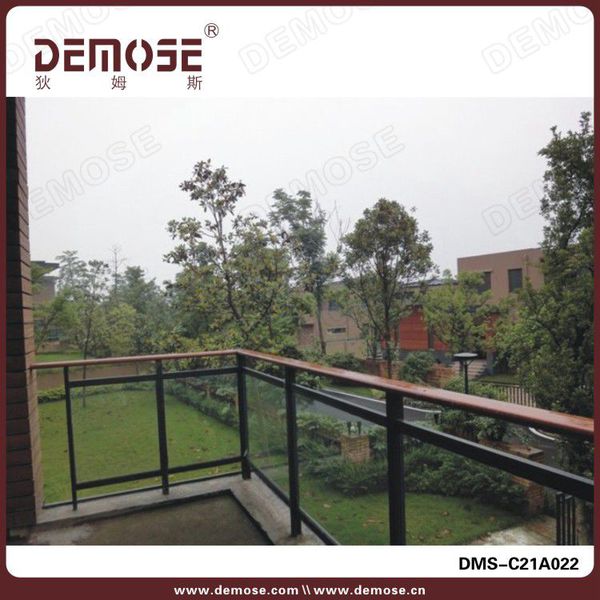 1 不銹鋼陽(yáng)臺(tái)護(hù)欄