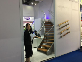 美麗大氣的狄姆斯公司展位