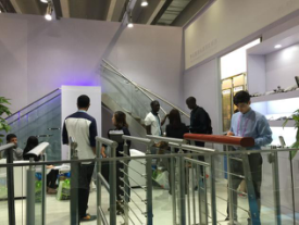 美麗大氣的狄姆斯公司展位