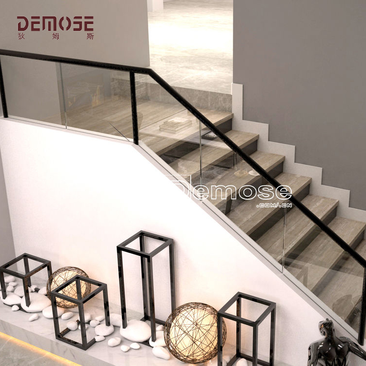 美國(guó)客戶玻璃欄桿工程案例