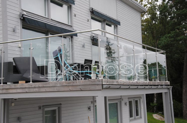 陽(yáng)臺(tái)玻璃護(hù)欄圖片 陽(yáng)臺(tái)玻璃護(hù)欄圖片