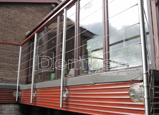 陽(yáng)臺(tái)不銹鋼護(hù)欄 陽(yáng)臺(tái)不銹鋼護(hù)欄