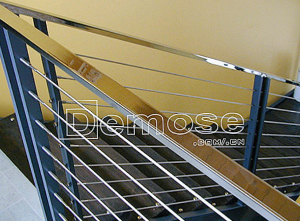 提升家居品質(zhì)，從精心設(shè)計(jì)的室內(nèi)樓梯欄桿開(kāi)始