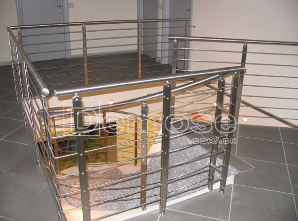 如何選擇適合自己的不銹鋼欄桿？