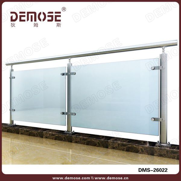 不銹鋼陽臺護(hù)欄價格