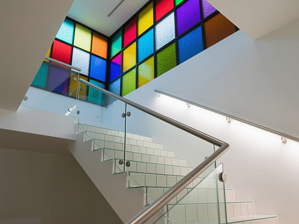 2025年定制樓梯扶手材質(zhì)選擇指南