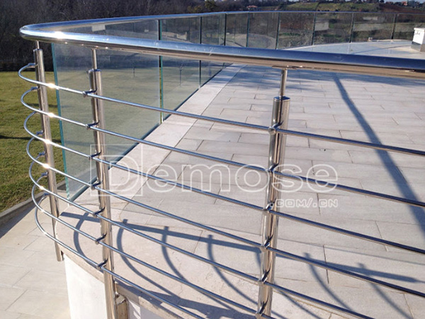 不銹鋼護(hù)欄